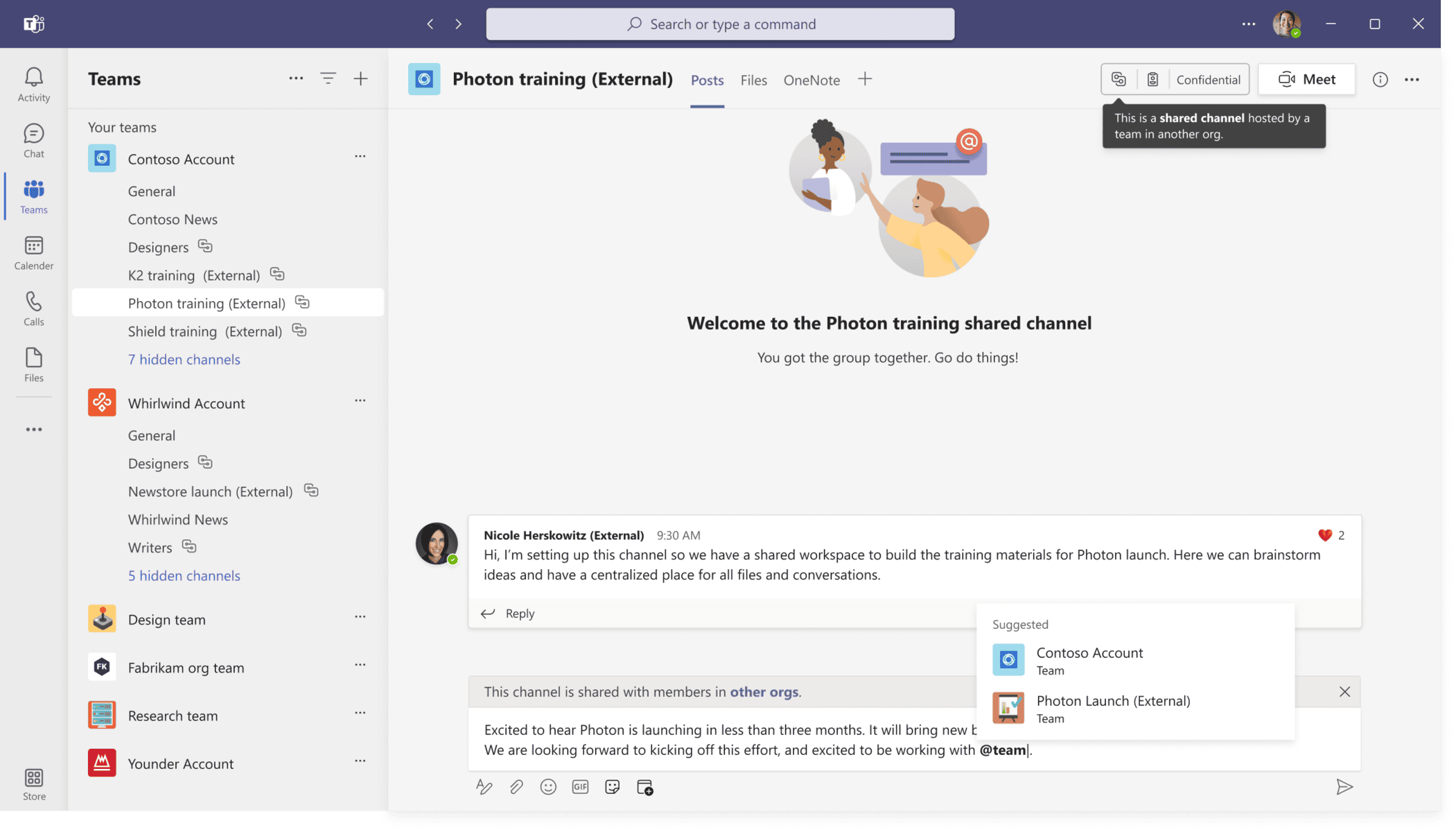 collaborazione con utenti esterni tramite i canali condivisi di microsoft teams schermata dell'interfaccia di un canale condiviso su microsoft teams, denominato photon training (external), con indicatore di canale condiviso esternamente e conversazione di benvenuto.