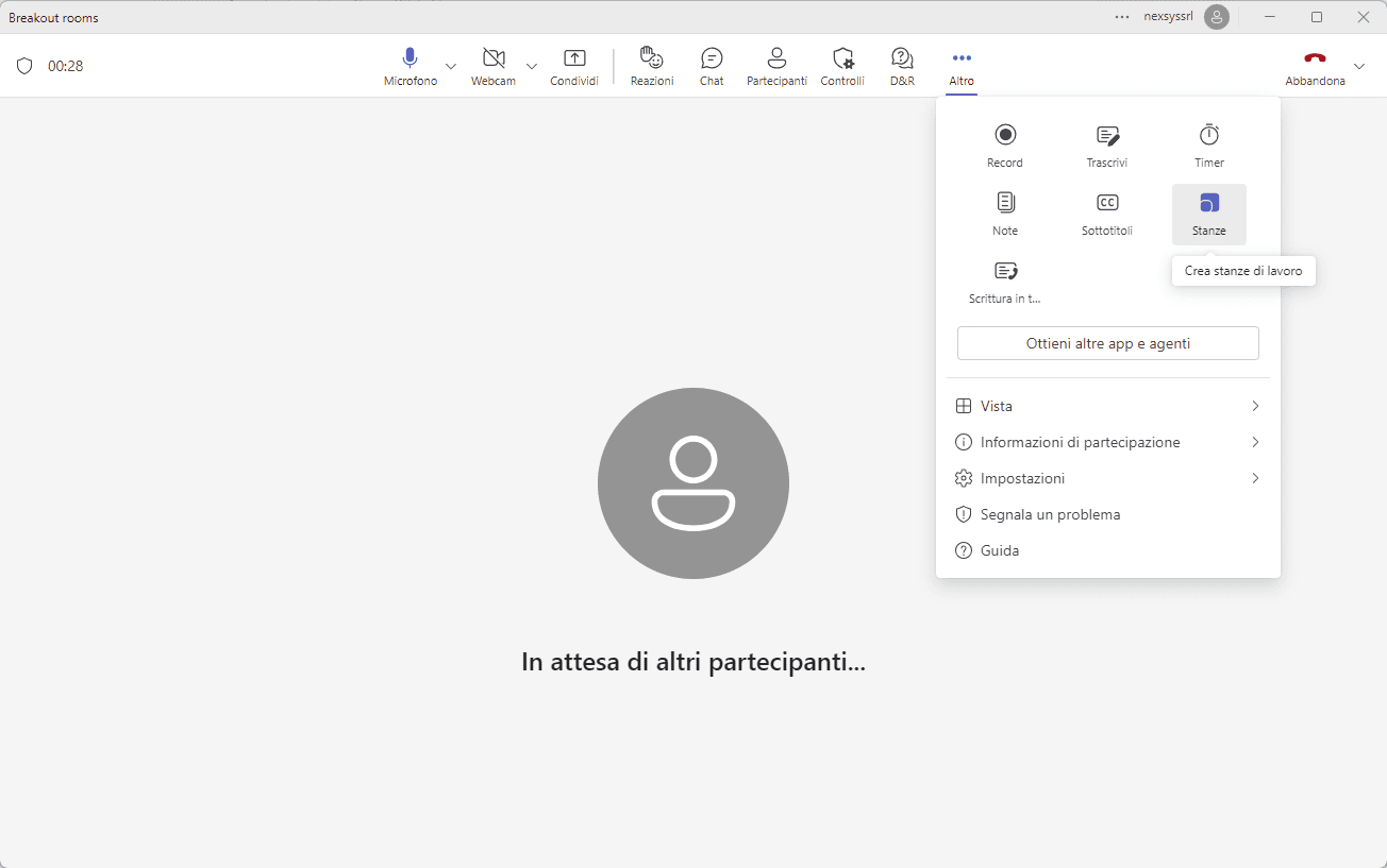 creazione delle stanze di lavoro (breakout rooms) in microsoft teams schermata dell'interfaccia di una riunione di microsoft teams con il menu altro aperto e il pulsante stanze evidenziato con l'etichetta crea stanze di lavoro.