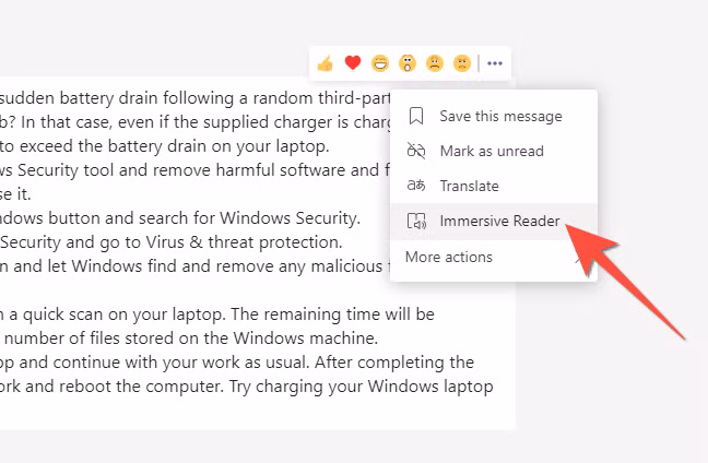 attivazione dello strumento di lettura immersiva in microsoft teams schermata di un messaggio in microsoft teams con il menu opzioni aperto e una freccia rossa che indica la voce immersive reader (strumento di lettura immersiva).